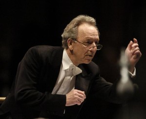 Maestro Yuri Temirkanov  (Conductor)