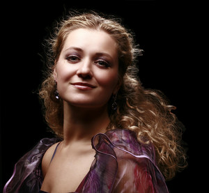 Trifonova Olga (Soprano)<BR> 